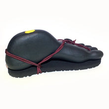 Load image into Gallery viewer, Huarachi #01 / vibram sole / Black x Wine red