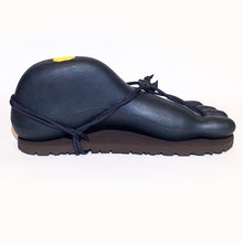 Load image into Gallery viewer, Huarachi #01 / vibram sole / Tobacco × Black